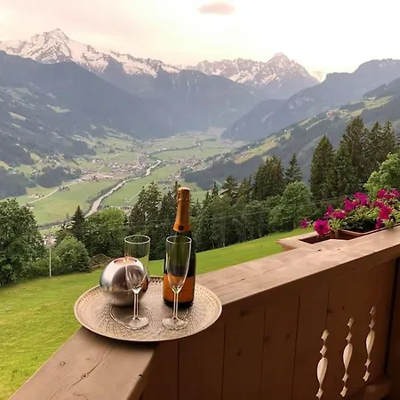 Apartment Zillertal Panorama Blick Balkon Sauna