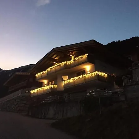 Apartment Zillertal Panorama Blick Balkon Sauna Zellberg