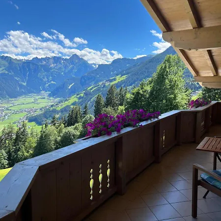 Zillertal Panorama Blick Balkon Sauna Zellberg