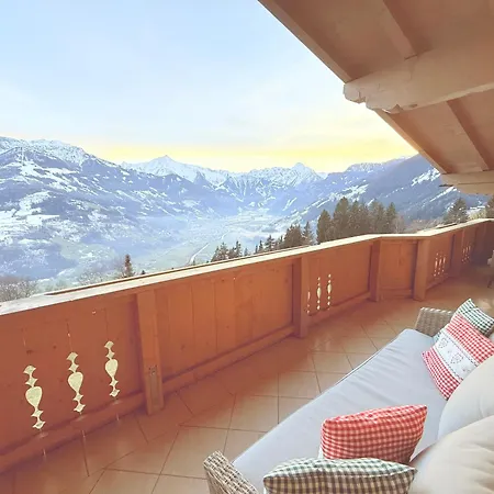 Zillertal Panorama Blick Balkon Sauna * Цельберг