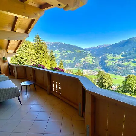 Zillertal Panorama Blick Balkon Sauna Апартаменты