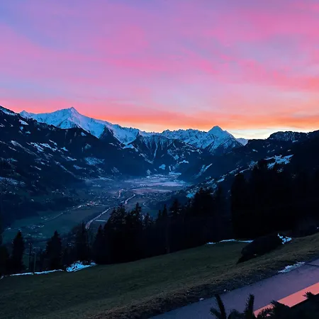 Апартаменты Zillertal Panorama Blick Balkon Sauna *