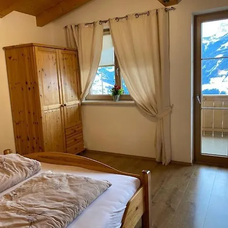 Zillertal Panorama Blick Balkon Sauna Appartement Zellberg