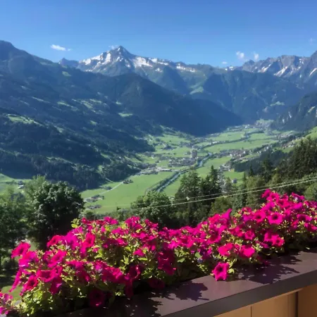 Zillertal Panorama Blick Balkon Sauna *