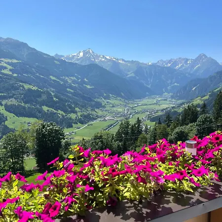 Zillertal Panorama Blick Balkon Sauna *