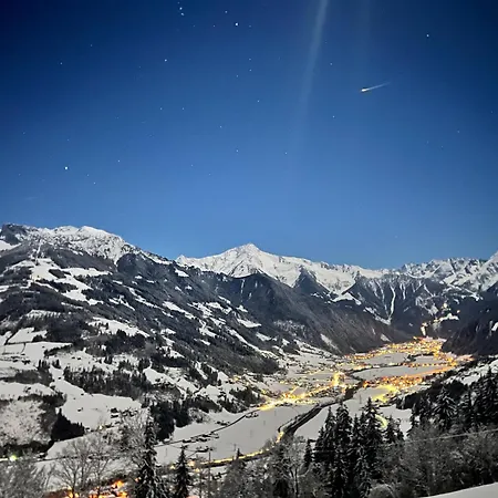 Zillertal Panorama Blick Balkon Sauna