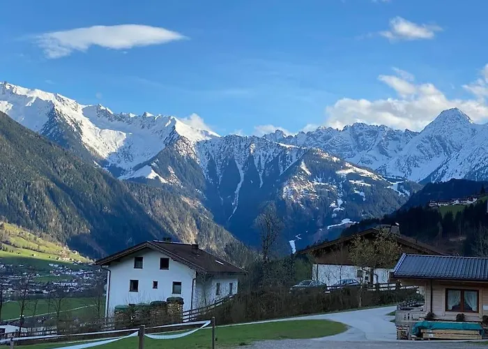 Zillertal Panorama Blick Balkon Sauna Zellberg